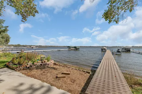 11335 Hubert Ln, Cold Spring, MN 56320