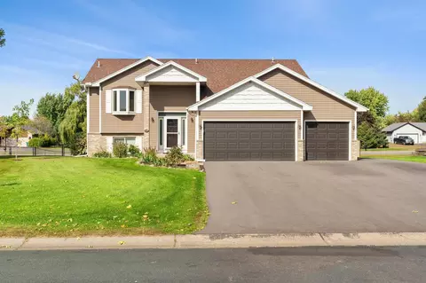 15152 84th St NE, Elk River, MN 55330