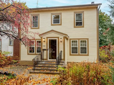 2152 Saint Clair Ave, Saint Paul, MN 55105