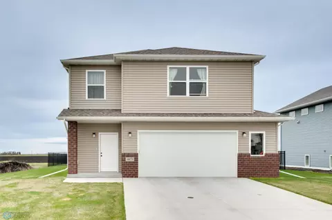 4873 Hampton Cir S, Moorhead, MN 56560