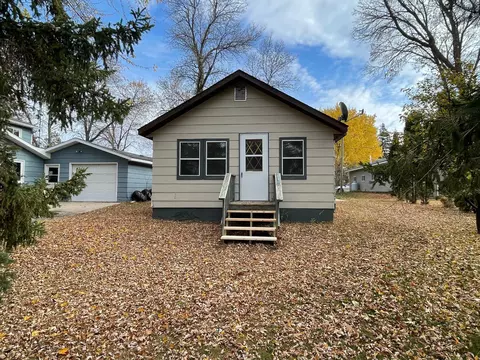 228 Oak St S, Miltona, MN 56354