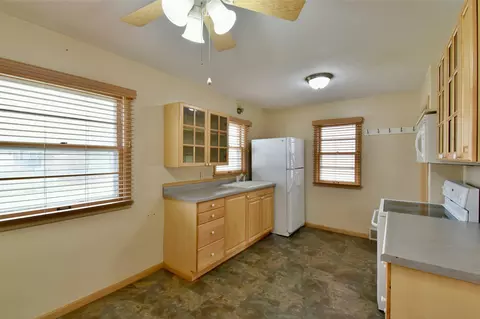 Kitchen - 1024 11th Ave S, Saint Cloud, MN 56301 photo 2 of 4