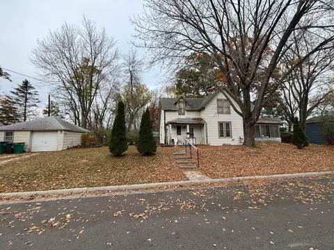 404 William St N, Stillwater, MN 55082