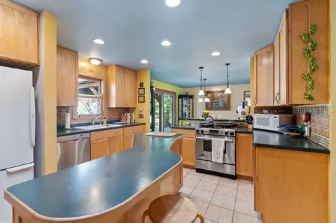 5910 Main St W, Maple Plain, MN 55359 photo 11