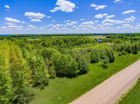 157 Nn Halsey Ave, Carver, MN 55315