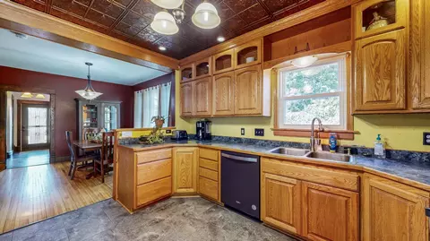 Kitchen - 202 Pine St, Lyle, MN 55953 photo 3 of 5