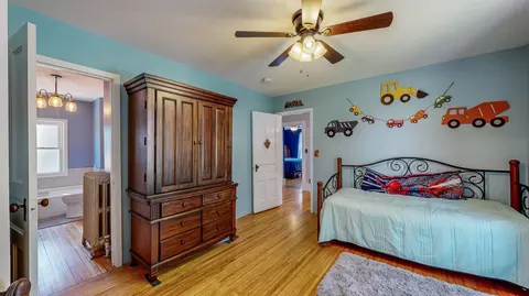 Bedroom - 202 Pine St, Lyle, MN 55953 photo 4 of 5