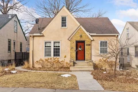 2518 Mckinley St NE, Minneapolis, MN 55418