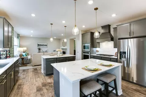 4757 Camden Cir, Chaska, MN 55318