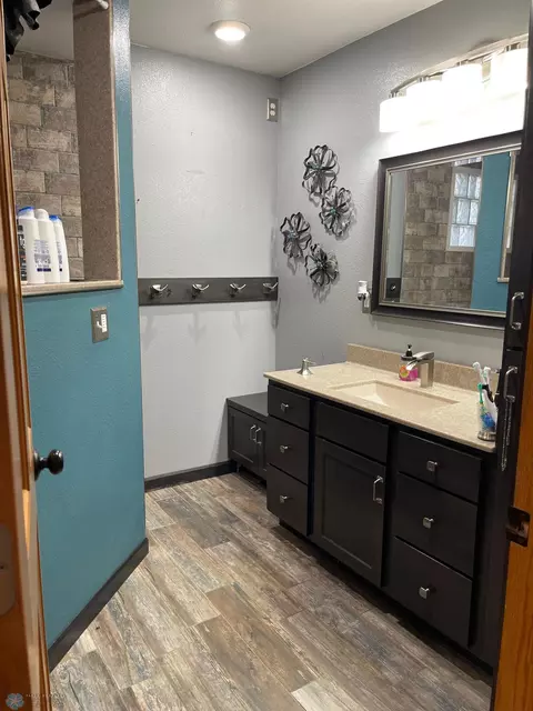 802 Maple St, Lisbon, ND 58054 photo 13