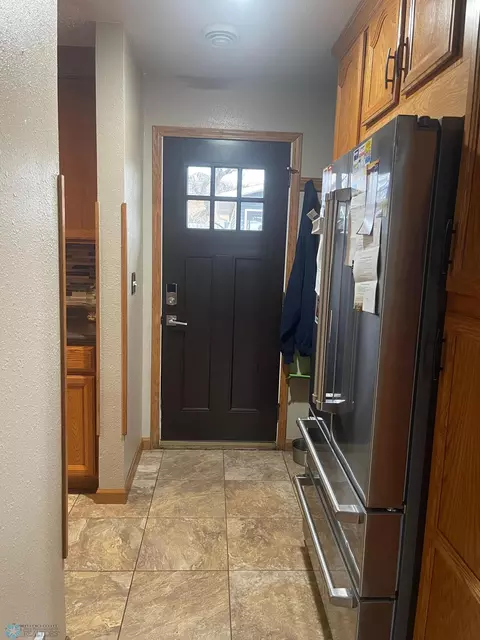 802 Maple St, Lisbon, ND 58054 photo 7