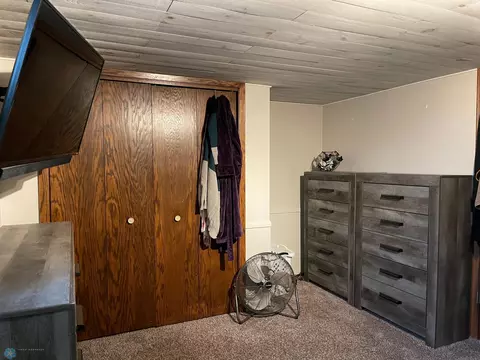 802 Maple St, Lisbon, ND 58054 photo 27