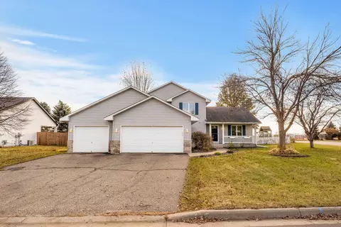 597 Tuttle Dr, Hastings, MN 55033