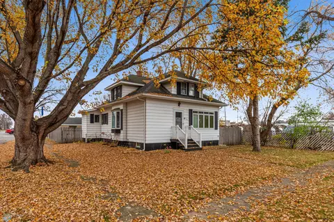 420 Spruce St, Kindred, ND 58051