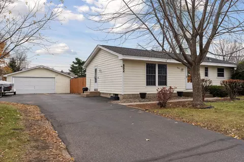 802 Norwood Ave, Anoka, MN 55303