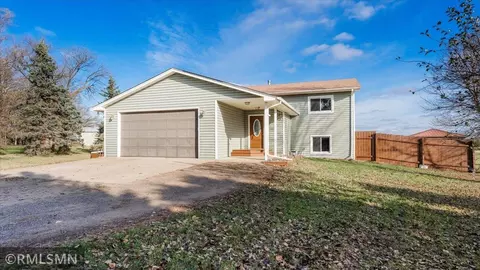 31617 119th St, Princeton, MN 55371