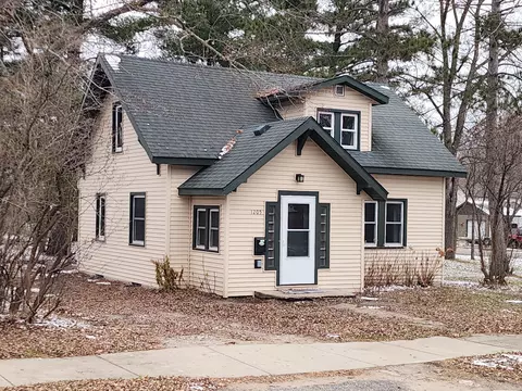 1205 2nd St SW, Wadena, MN 56482