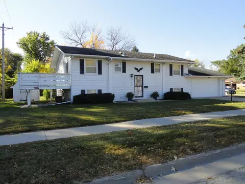 1030 Elton Hills Dr NW, Rochester, MN 55901