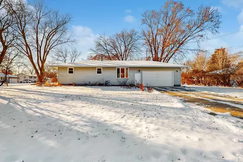 10200 99th Pl N, Maple Grove, MN 55369