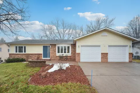 7816 73rd St S, Cottage Grove, MN 55016