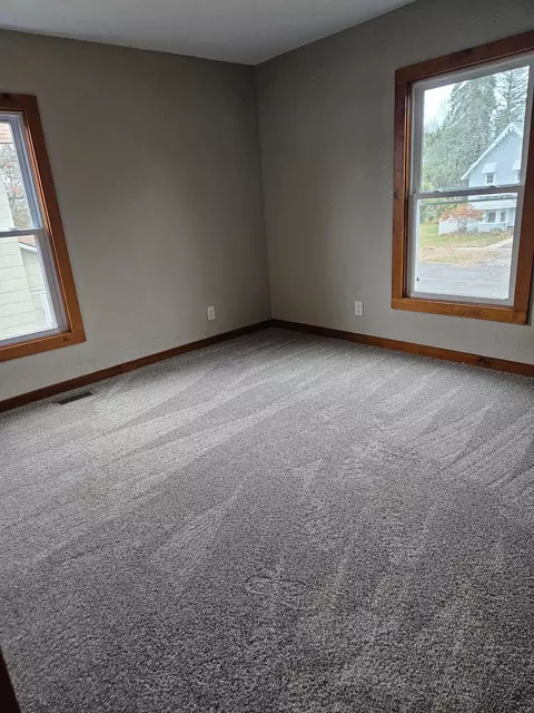 Bedroom - 705 N 6th St, Brainerd, MN 56401 photo 3 of 4