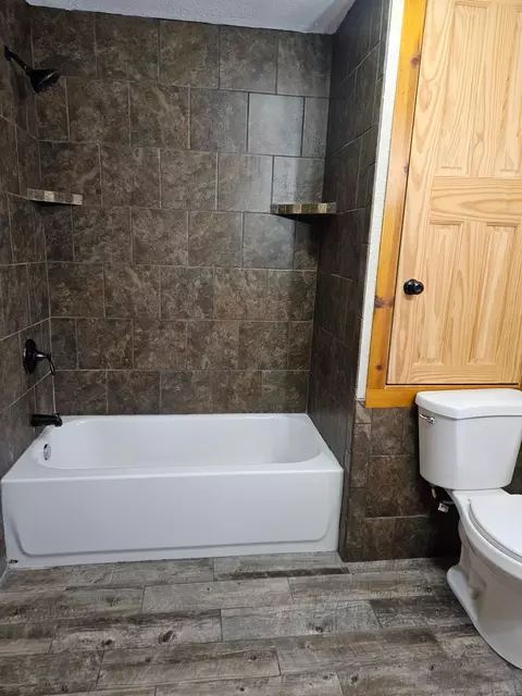 Bath - 705 N 6th St, Brainerd, MN 56401 photo 2 of 2