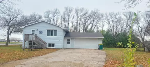 813 Pleasant View Dr SE, Willmar, MN 56201 photo 36