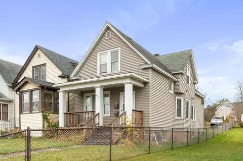 3827 W 5th St, Duluth, MN 55807
