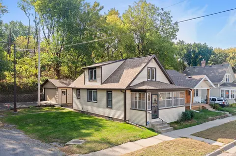 262 Curtice St E, West Saint Paul, MN 55107