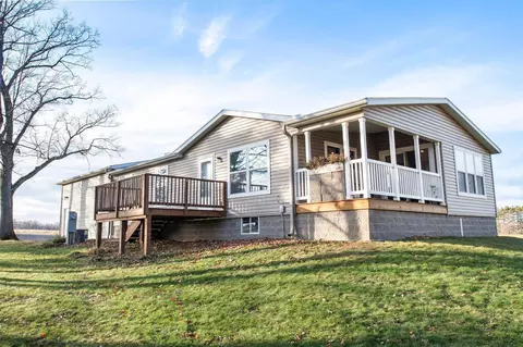 1356 Queen St, Braham, MN 55006