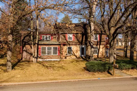 824 2nd Ave SE, Long Prairie, MN 56347