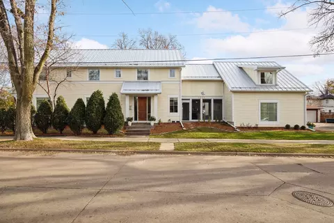 2825 Chowen Ave S, Minneapolis, MN 55416