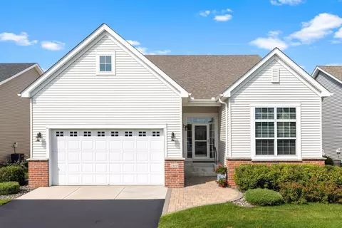 7489 Ranier Ln N, Maple Grove, MN 55311