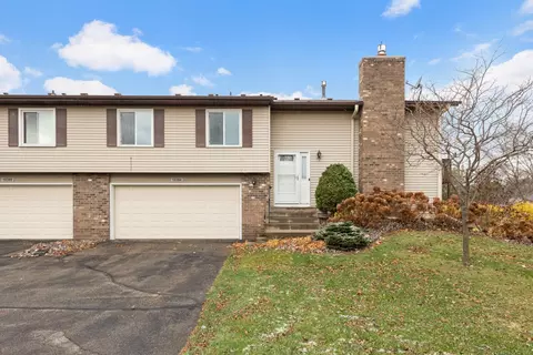 10384 Balsam Ln, Eden Prairie, MN 55347