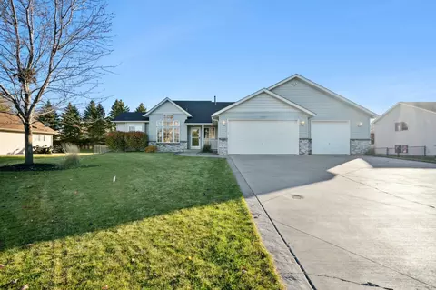 17725 Firebird Path, Farmington, MN 55024