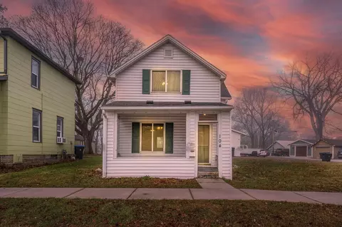 104 Florence St, Mankato, MN 56001