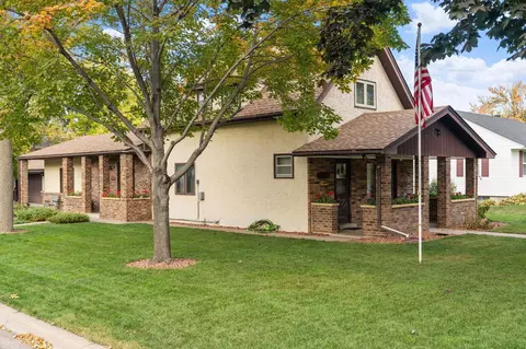 1001 3rd Ave E, Shakopee, MN 55379 photo 2