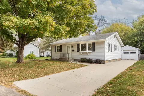 1216 7th Ave NW, Rochester, MN 55901