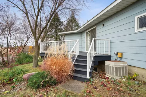728 Colonial Cir, Faribault, MN 55021 photo 28