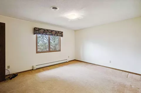 728 Colonial Cir, Faribault, MN 55021 photo 7
