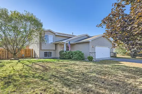25857 10th St W, Zimmerman, MN 55398