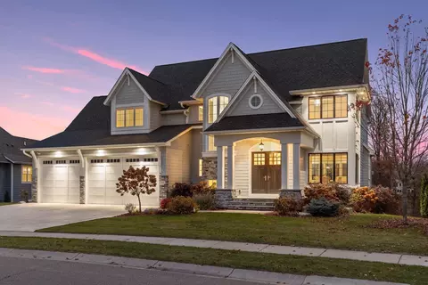 746 Woodland Hill Ct, Hamel, MN 55340