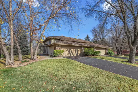 8743 Deer Path, Eden Prairie, MN 55344