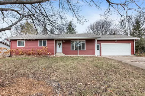 1811 Truman Ct, Northfield, MN 55057