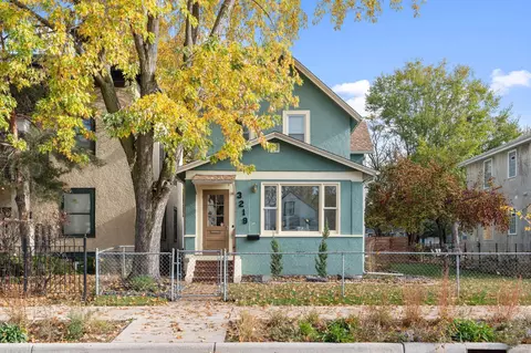 3219 Grand Ave S, Minneapolis, MN 55408