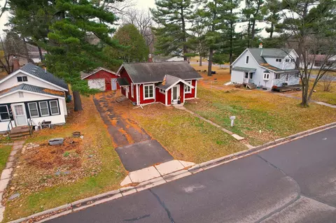 313 Wood St S, Mora, MN 55051
