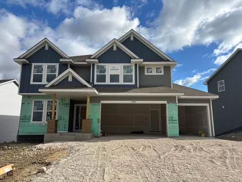 17985 Hinckley Ave, Lakeville, MN 55044