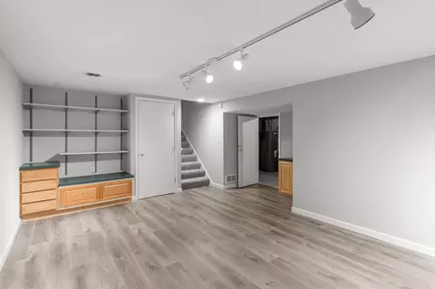 Living - 508 Chapel Ct, Eagan, MN 55121 photo 11 of 11