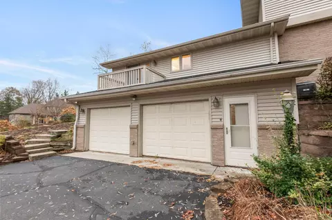 Exterior - 508 Chapel Ct, Eagan, MN 55121 photo 5 of 7