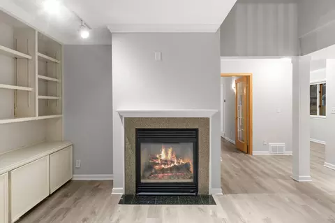Living - 508 Chapel Ct, Eagan, MN 55121 photo 5 of 11